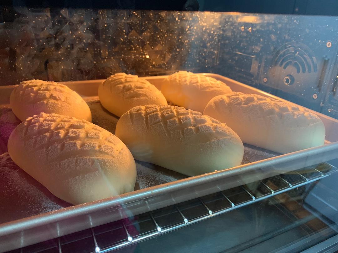 好吃到出炉就被抢光的墨西哥红豆面包