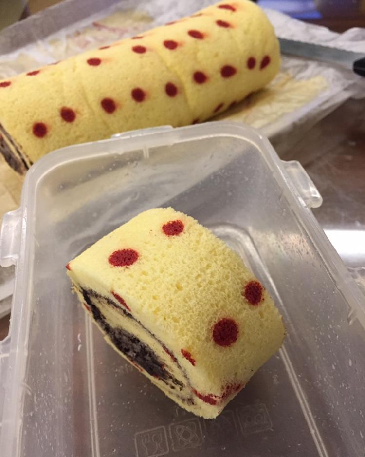 波点蛋糕卷