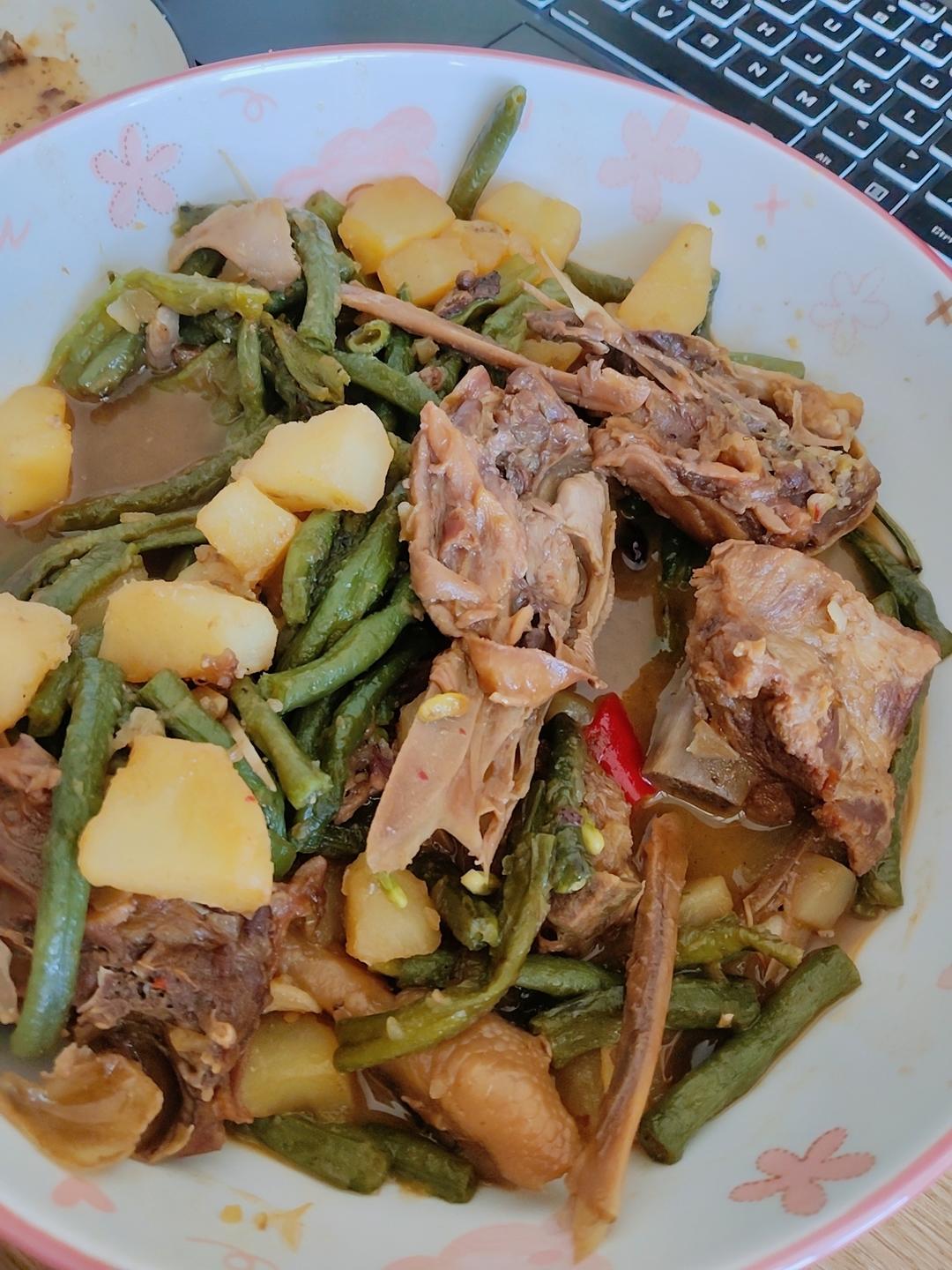 豆角炖土豆极简版💜