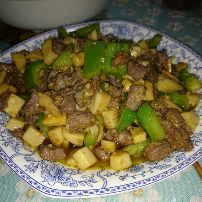 黑椒杏鲍菇牛肉粒