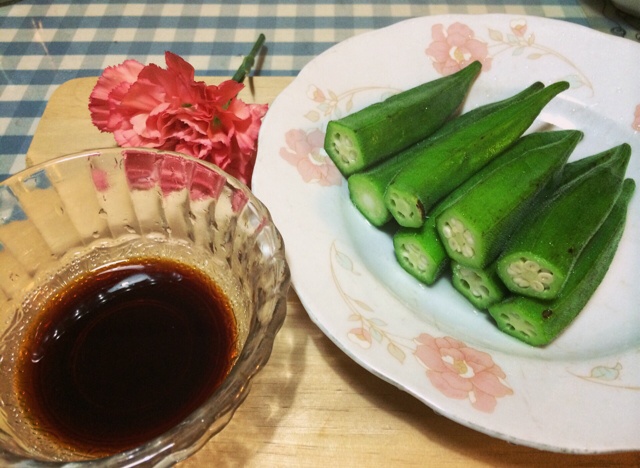 白灼秋葵