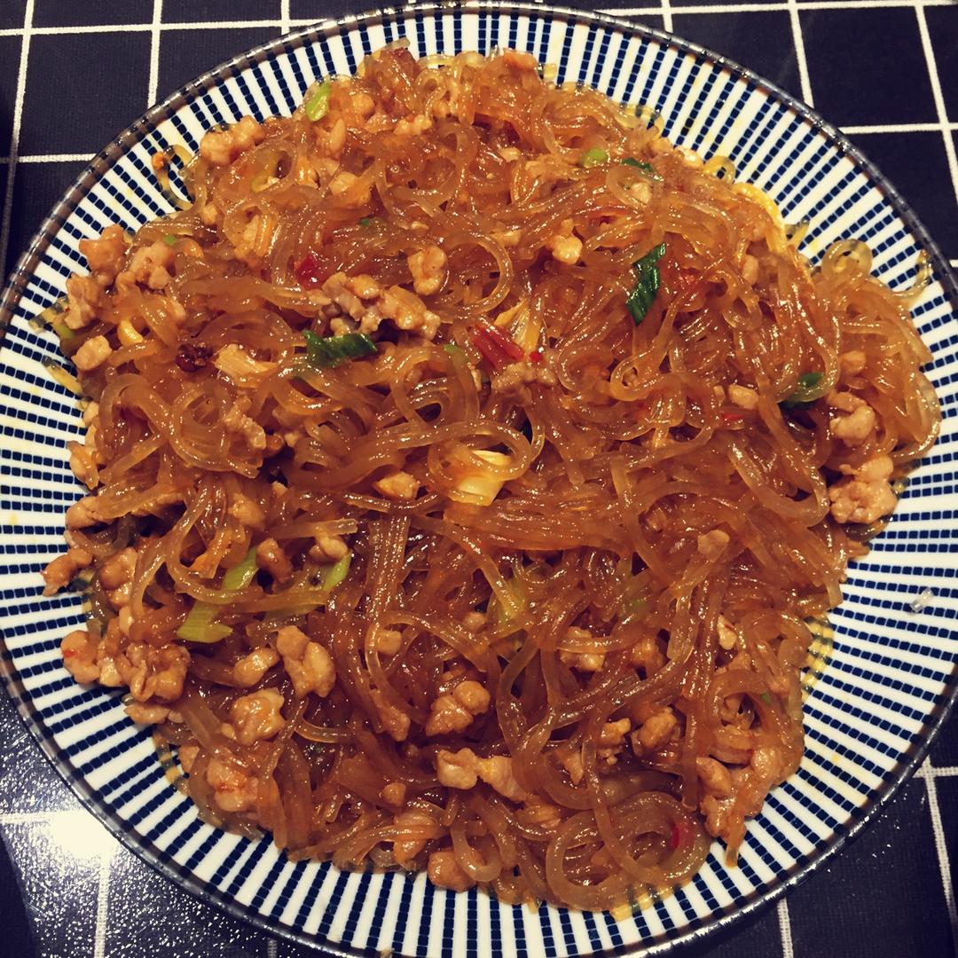 蚂蚁上树（红薯粉）