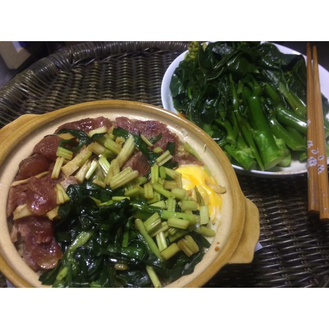 广式腊味煲仔饭