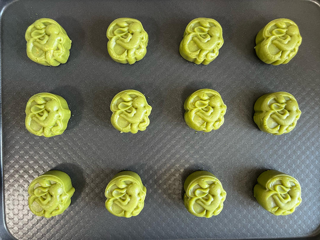 今年爆火的开心果脆皮月饼｜开心果霸霸月饼