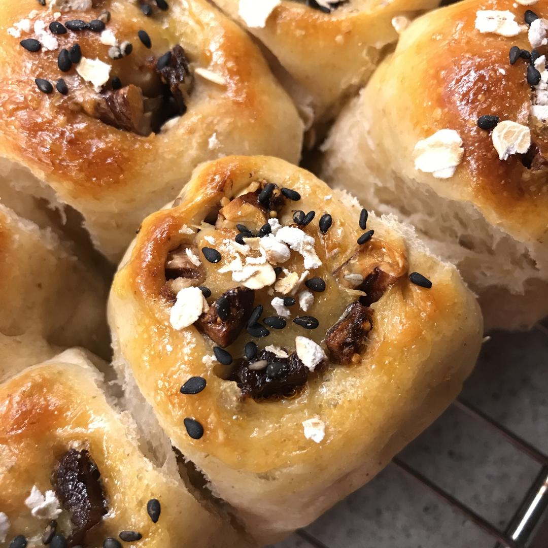 麦片无花果小面包