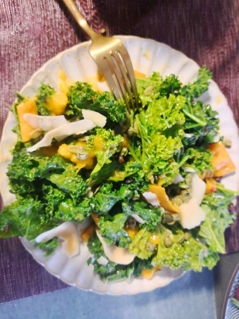 Wagas 芒果羽衣甘蓝沙拉