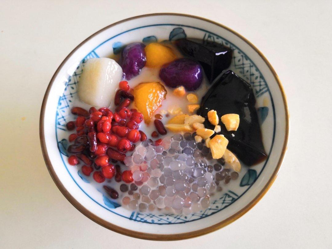 自制鲜芋仙芋圆（另附: 蜜红豆和仙草冻的做法）
