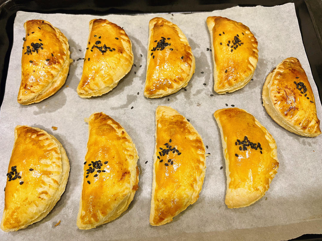 手工开酥榴莲酥