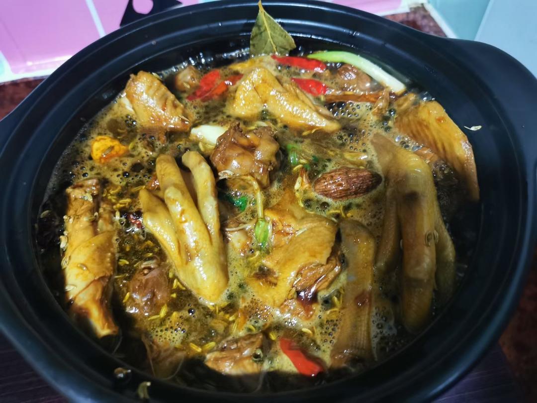 周黑鸭就是这个味儿~~卤鸭舌•鸭翅•鸭脖•鸭肠