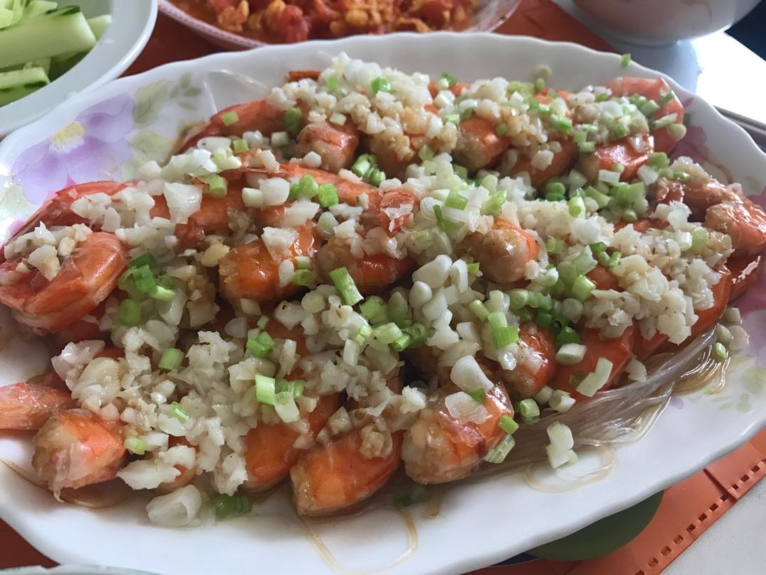 蒜蓉粉丝蒸大虾