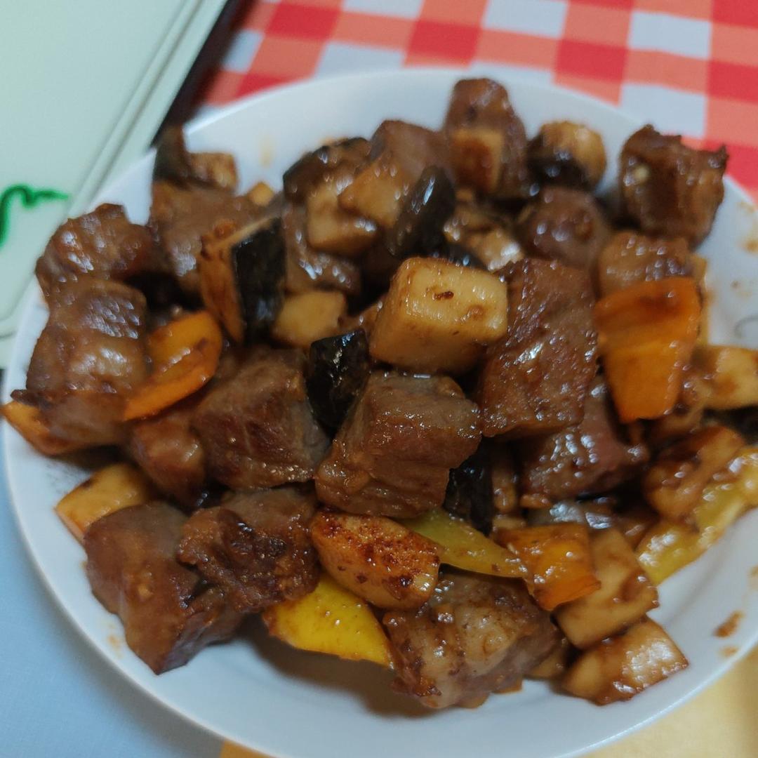 黑椒杏鲍菇牛肉粒