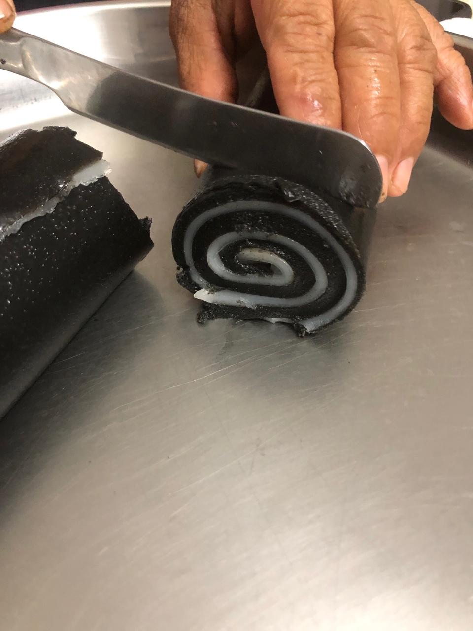 黑芝麻椰浆卷 | 黑芝麻椰浆千层的做法