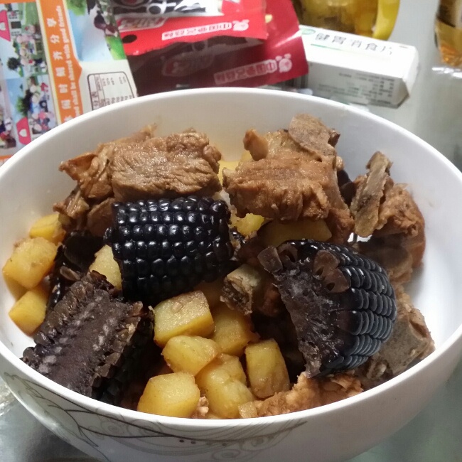 排骨土豆红萝卜
