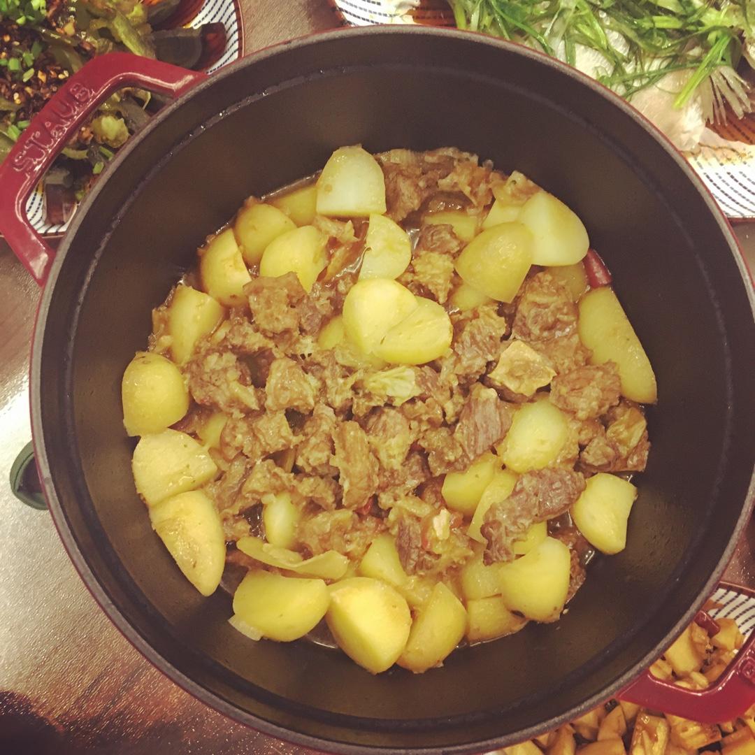 红烧牛肉土豆 （独家秘制）