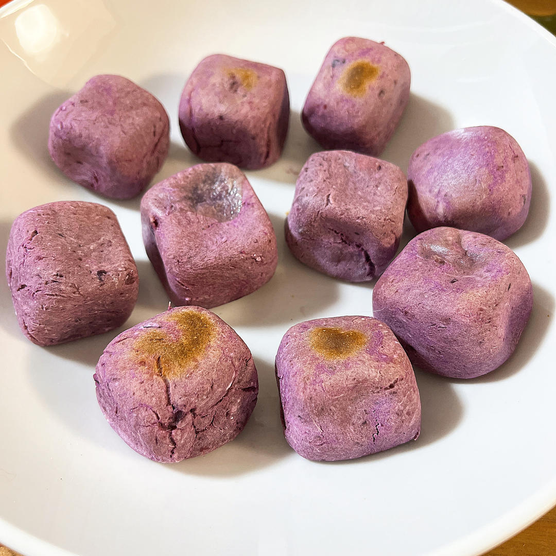 脆皮南瓜小方｜只要南瓜和糯米粉即可搞定