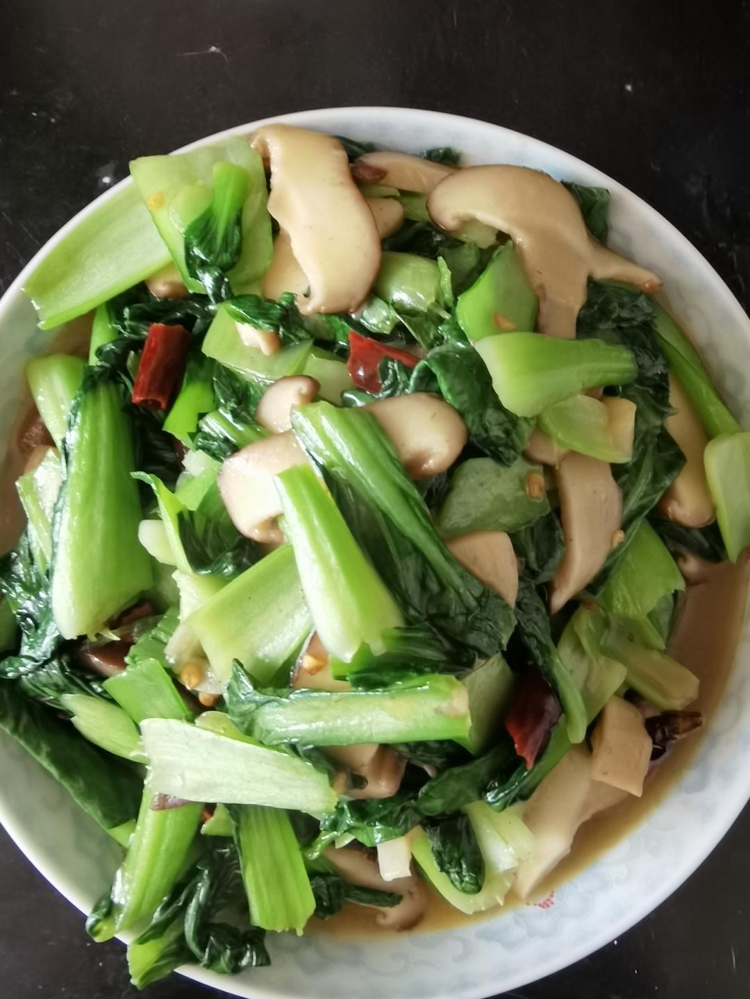 青菜烧香菇