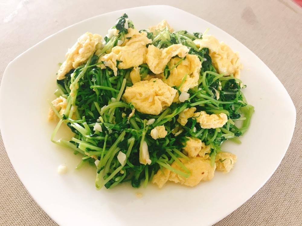 手机用户2931_f28x做的豌豆苗炒鸡蛋