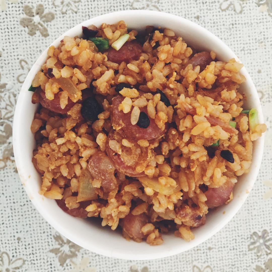 爆好吃的无敌腊肠炒饭