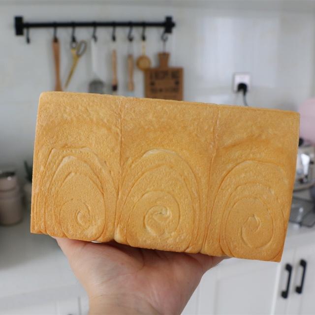 纯奶手撕吐司
