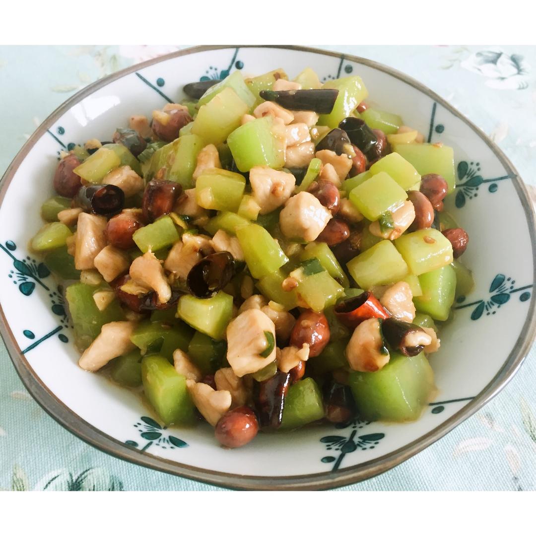 宫保肉丁（正宗宫保鸡丁的做法）