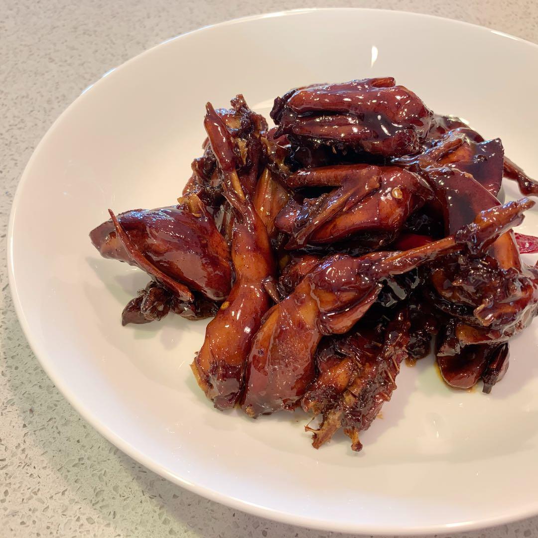 红烧鹌鹑鸟的做法