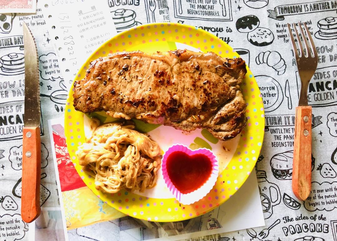 好吃到哭的煎牛排