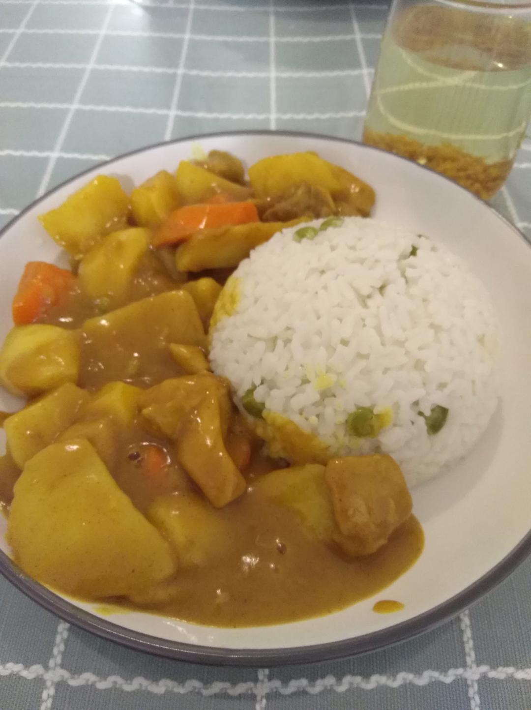 咖喱鸡肉饭
