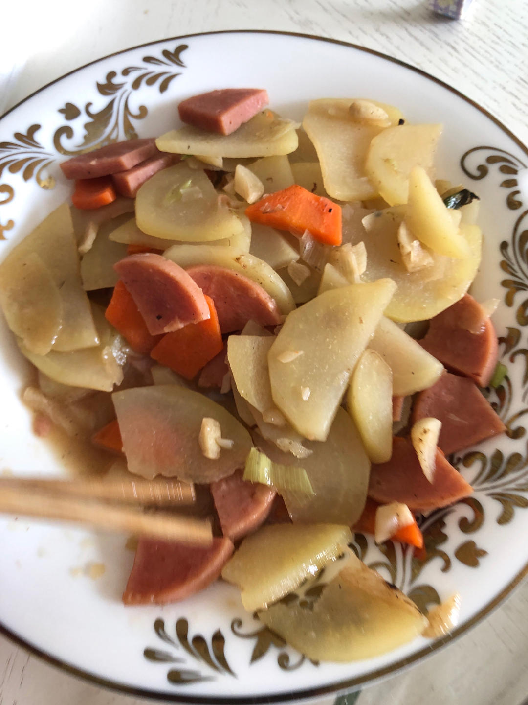 土豆片炒火腿肠