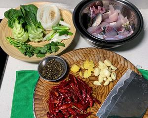 【今晚吃什么】重庆水煮鱼的做法 步骤2