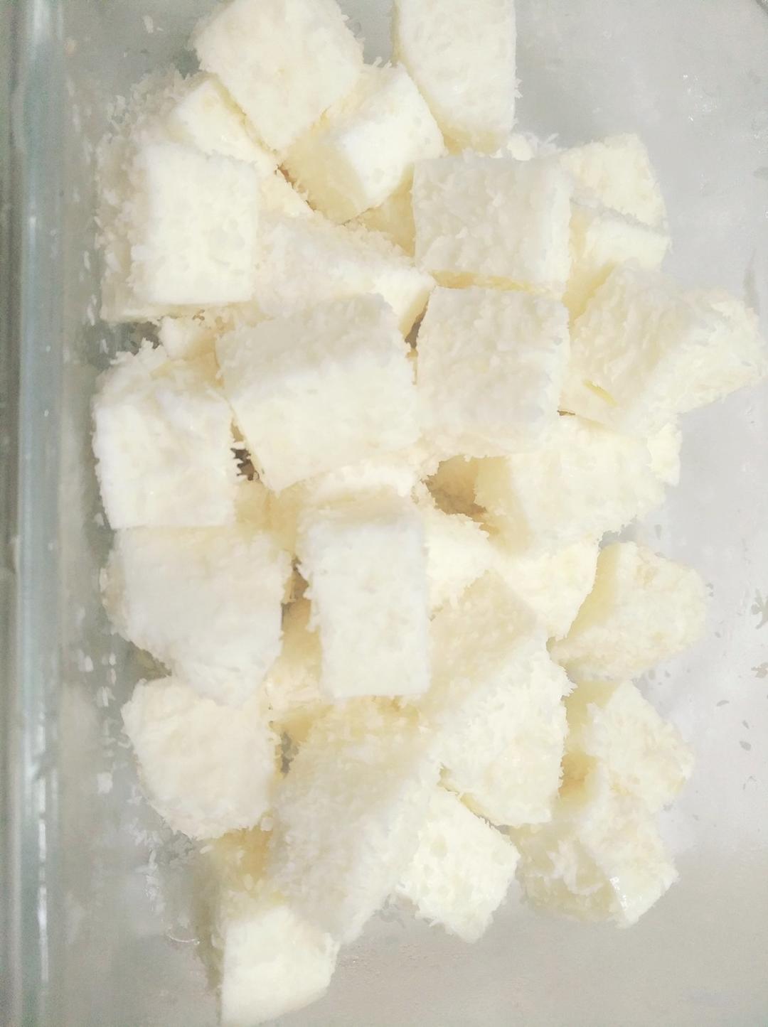 完胜85度C牛奶椰丝小方