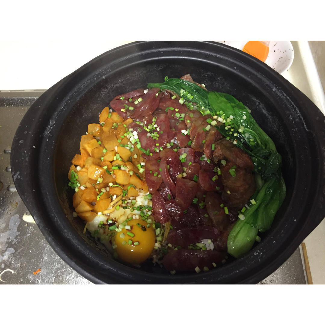 香肠煲仔饭