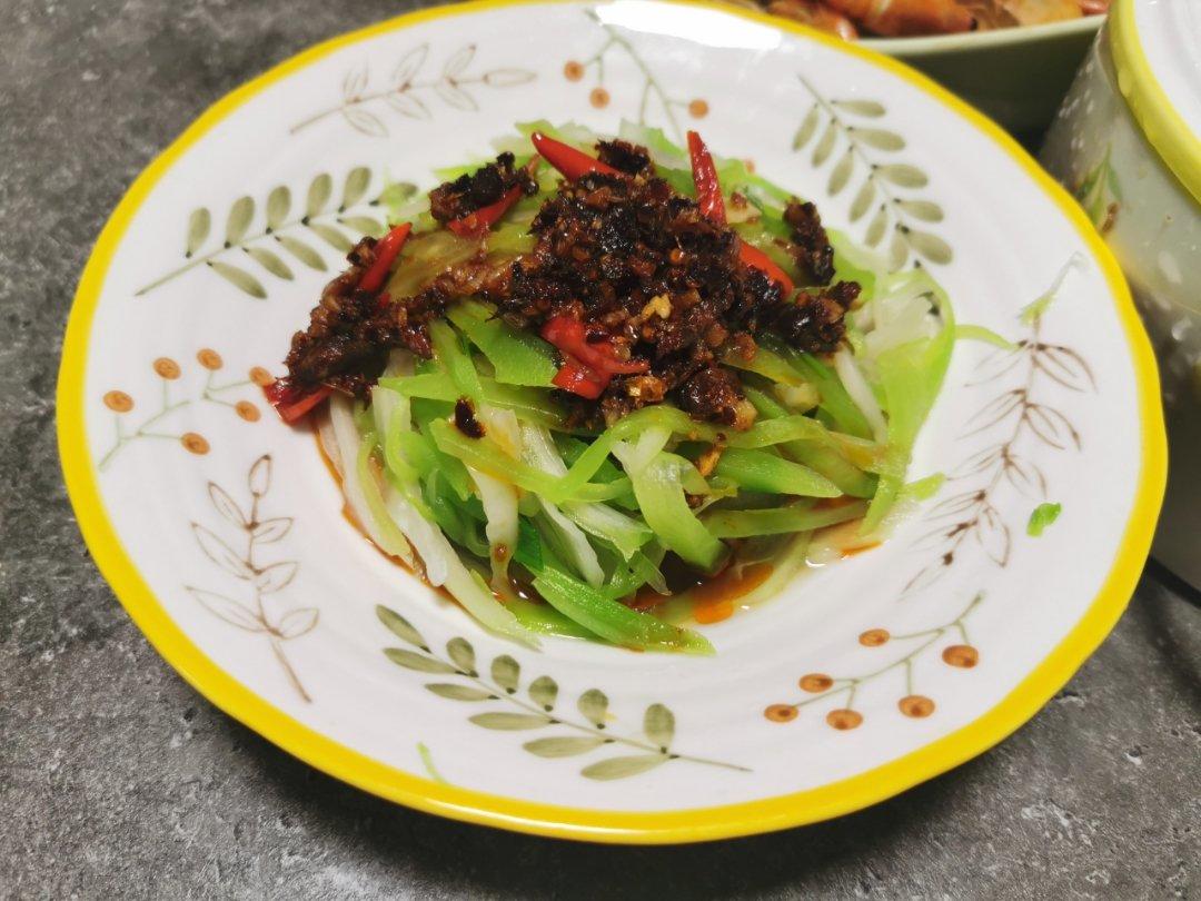 凉拌莴苣(莴笋)丝