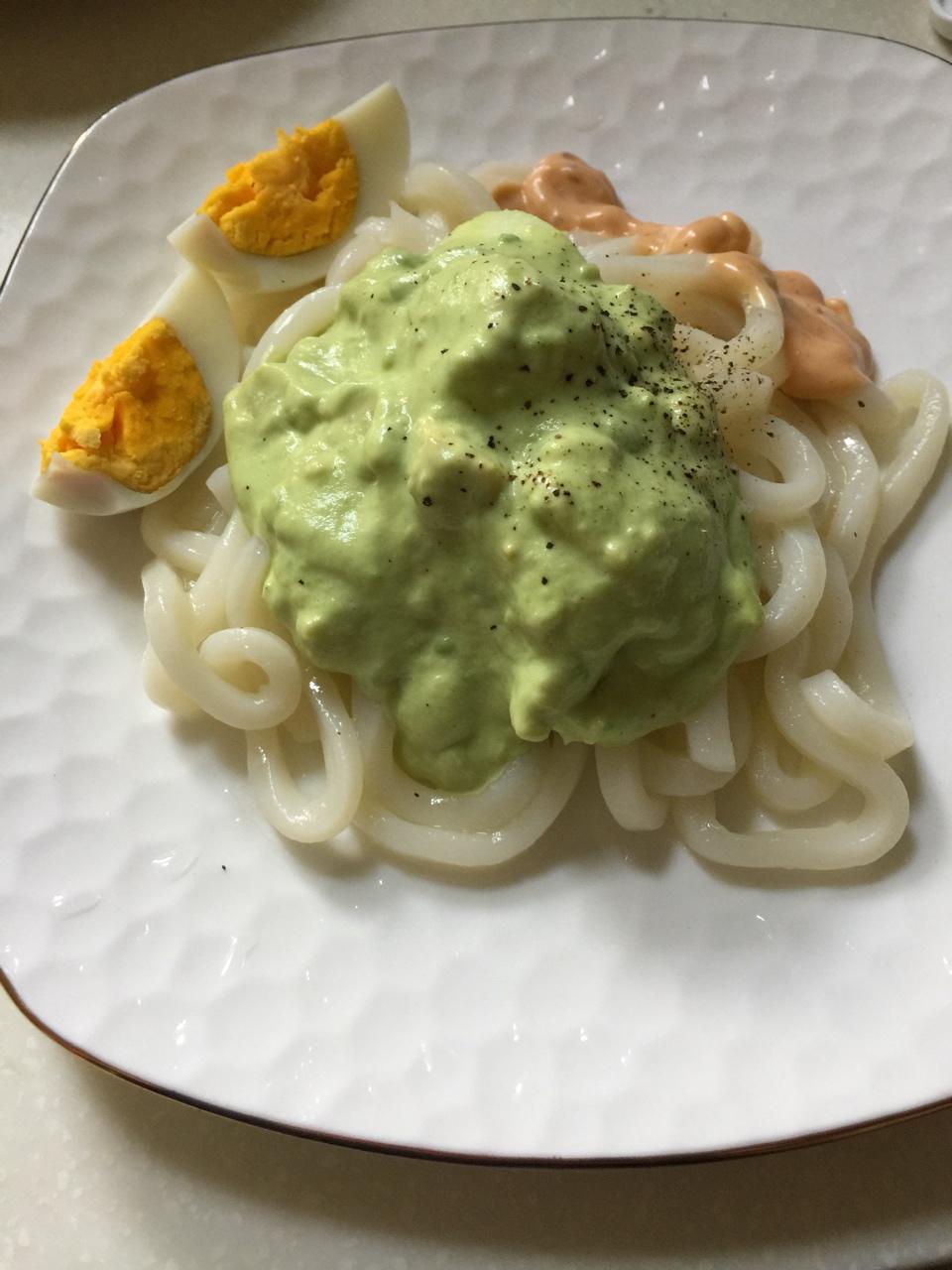牛油果意面 Spaghetti with Avocado Sauce