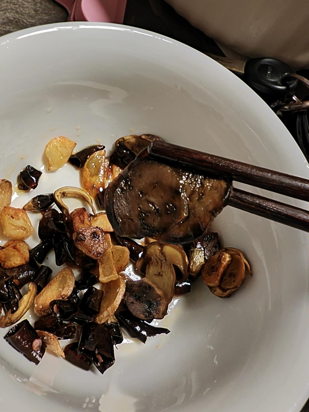 炒野生菌（牛肝菌）