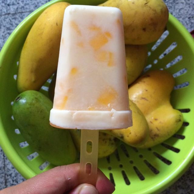 芒果牛奶冰棒的做法
