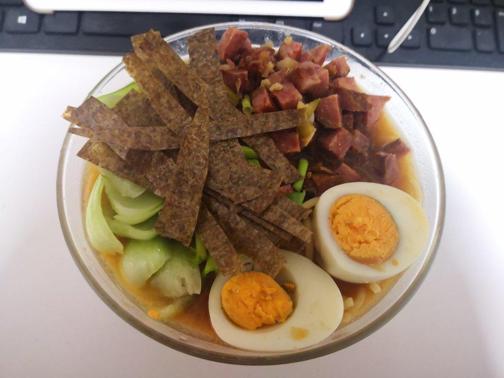 意面秒变日式拉面！轻松做札幌味增拉面（无需熬汤,现做现吃）