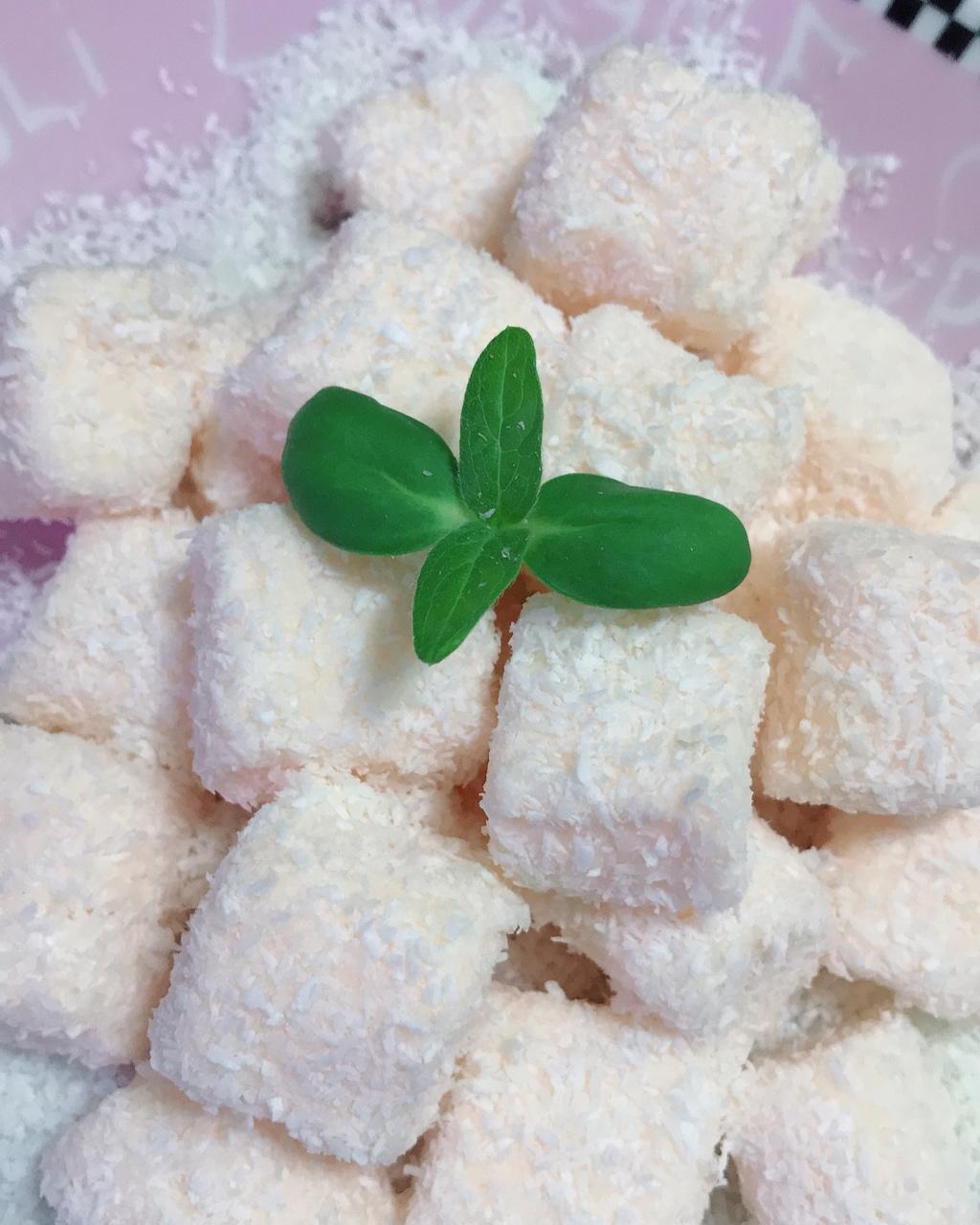 用打发过头的淡奶油做牛奶小方/奶油陷
