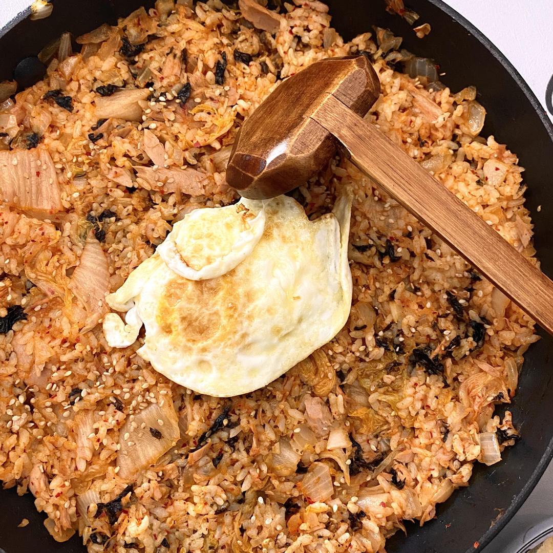 辣白菜金枪鱼炒饭