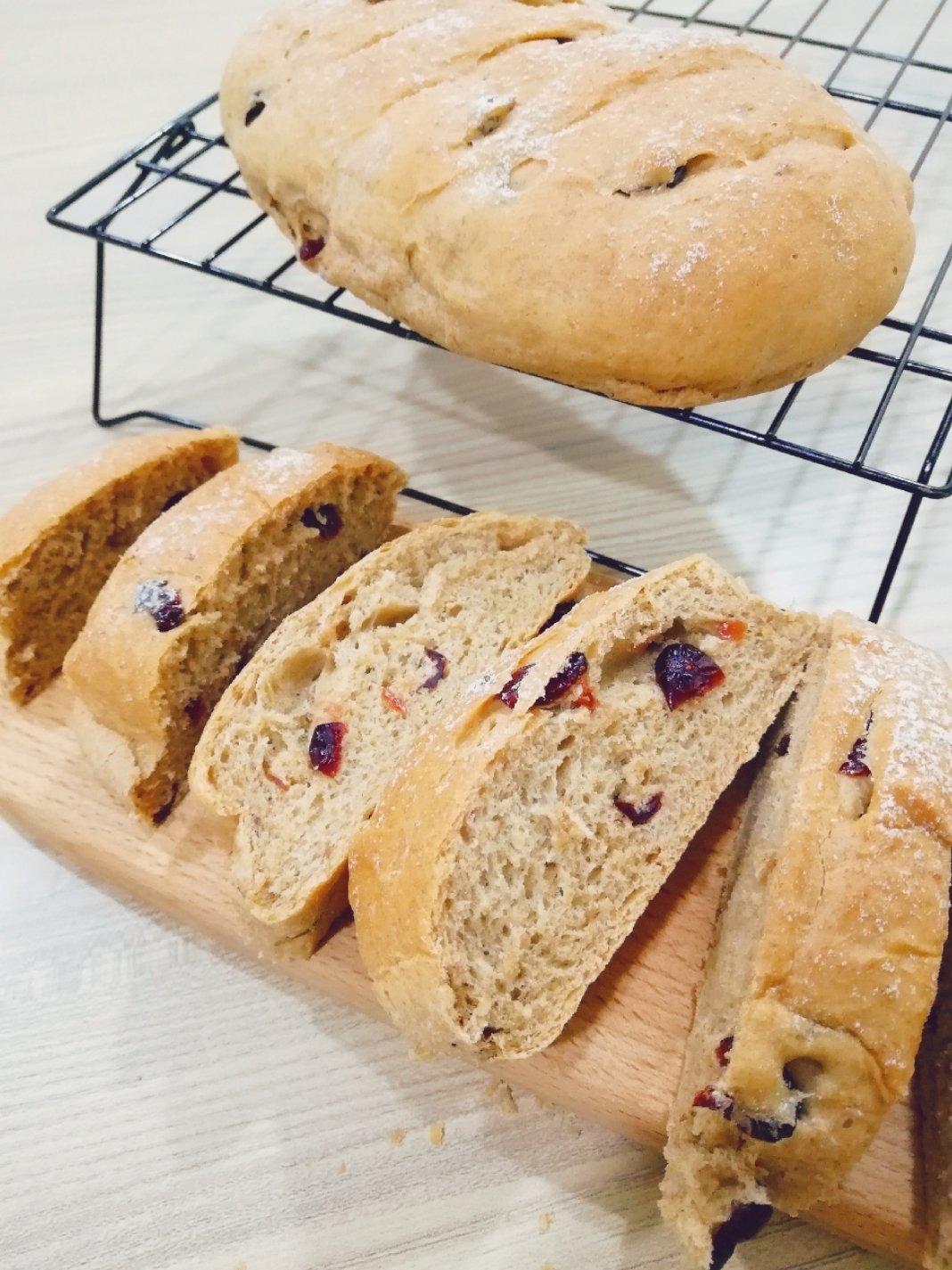 蔓越莓全麦黑糖面包