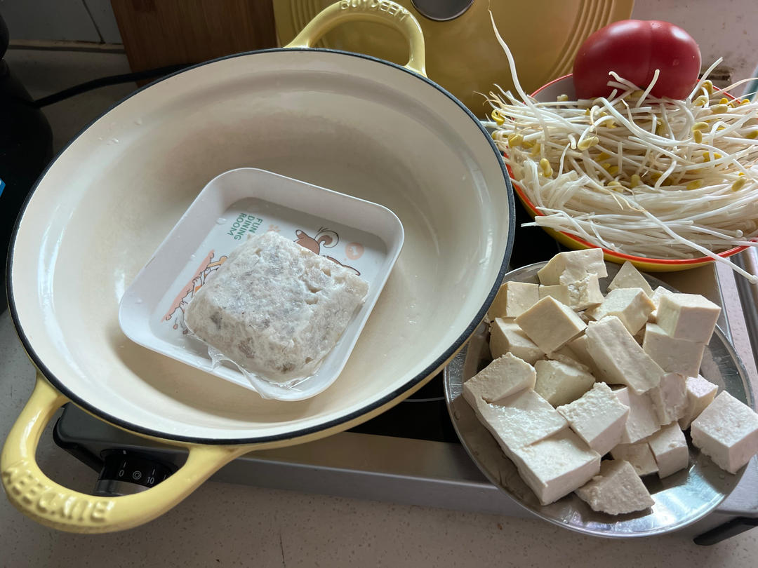 番茄虾滑豆腐煲【5-6月北鼎珐琅锅食谱】