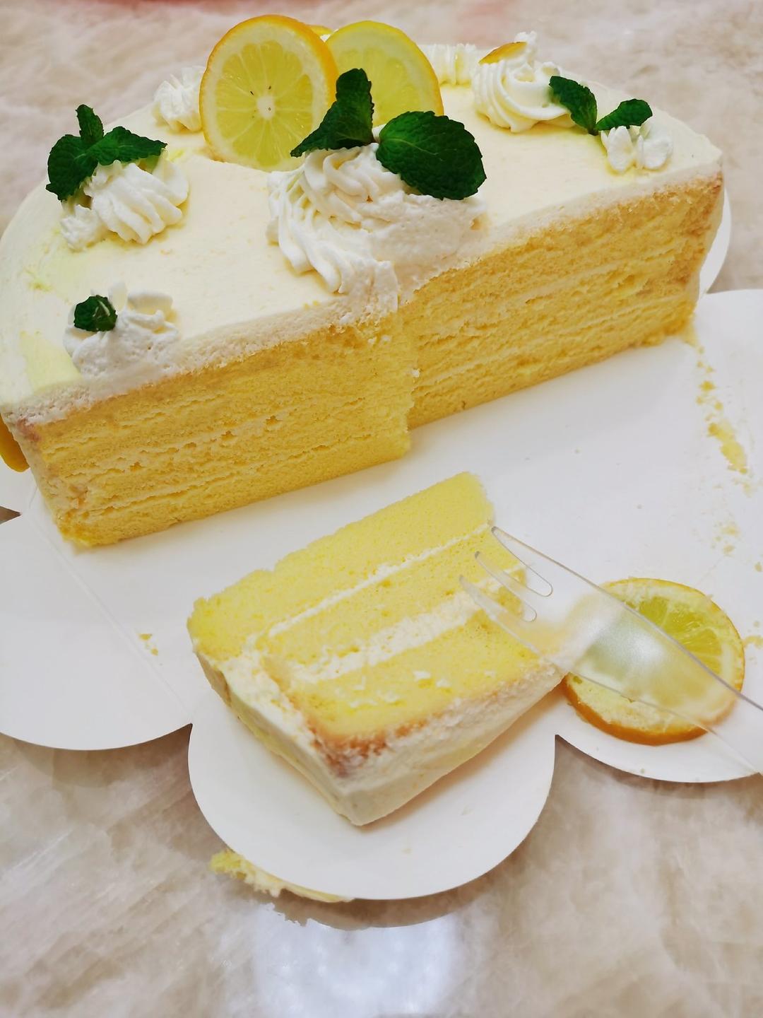 🍋日本YOKU MOKU の柠檬奶油戚风蛋糕