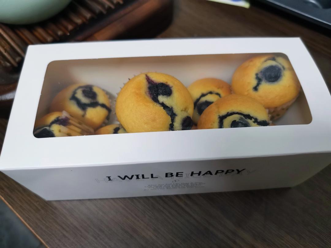 爆浆蓝莓玛芬蛋糕！一口下去满满爆浆！