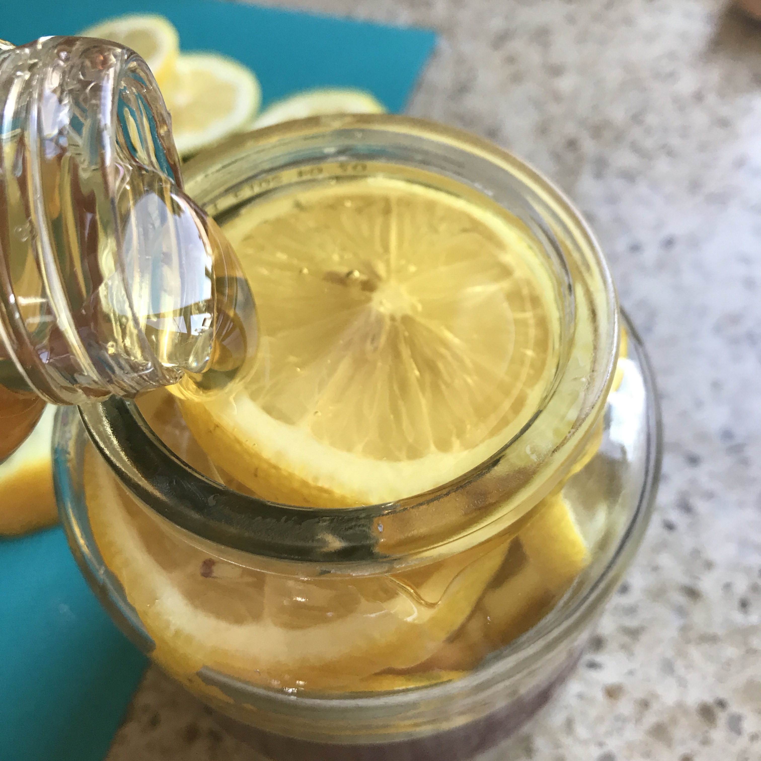 蜂蜜柠檬的做法 步骤2