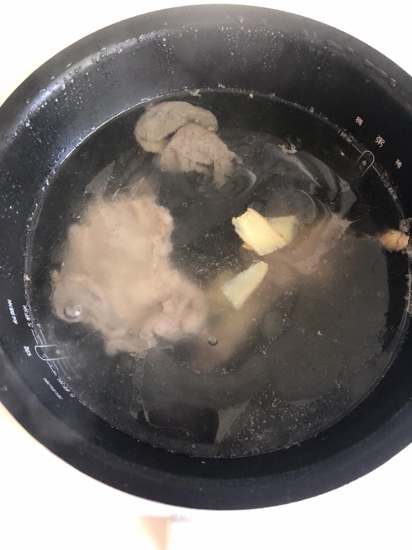 炖羊骨头（内蒙人的做法）