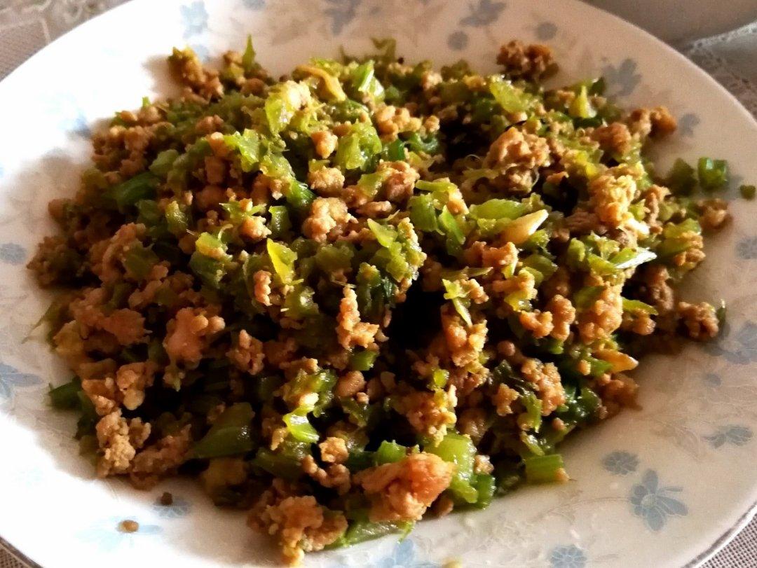 芹菜牛肉末「下饭神器」