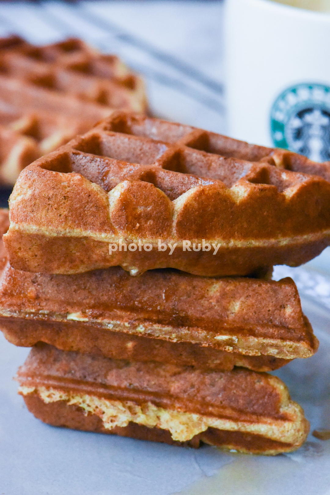 健康低脂的隔夜燕麦华夫饼（Overnight Oatmeal Waffles）