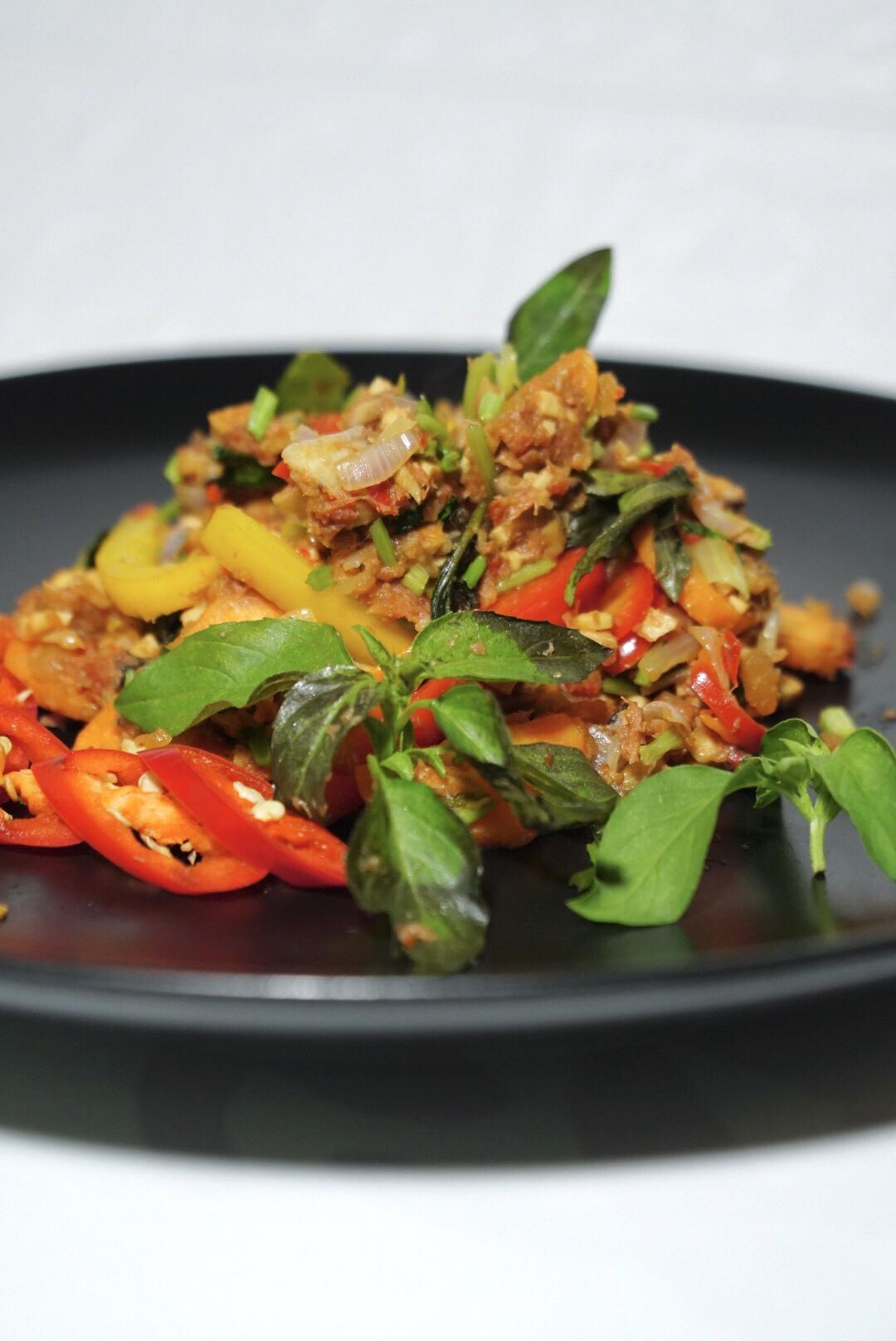 泰式辣椒罗勒炒株肉Chilli Basil Stir-fry (Veggie Pad Gaprao)