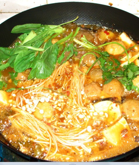 自制麻辣重庆火锅