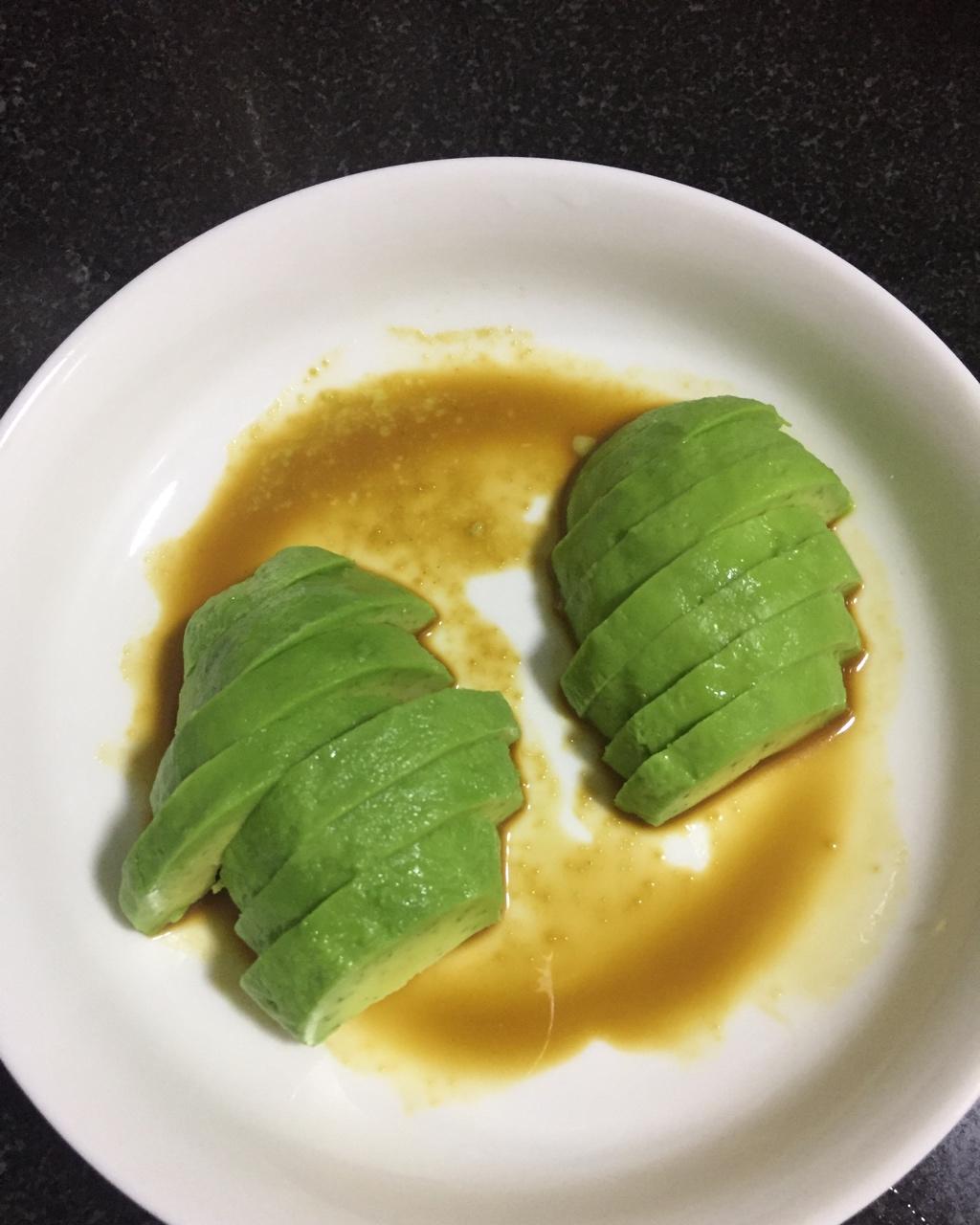 牛油果刺身