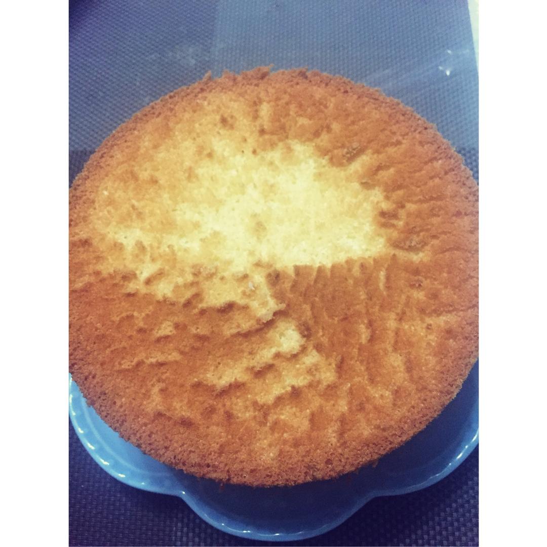 烤箱做蛋糕（戚风蛋糕的做法）